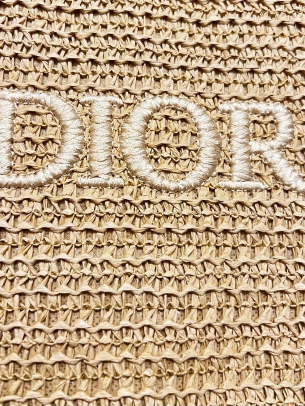 Dior Raffia Tote - Picture 6 of 6
